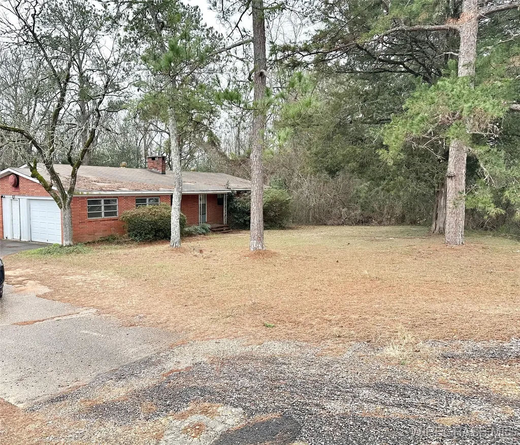 2871 Andrews Avenue Ozark AL 36360