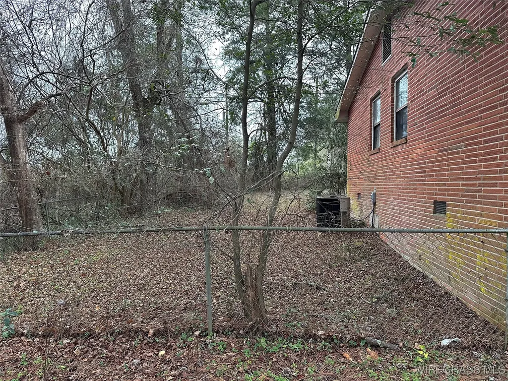 2871 Andrews Avenue Ozark AL 36360