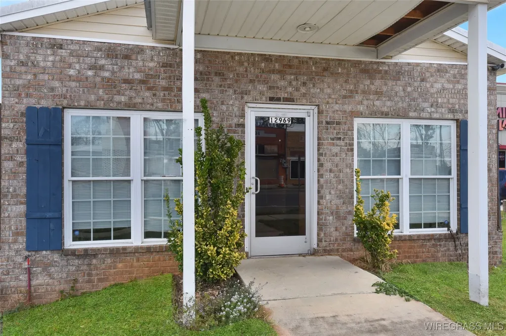 12969 Cottonwood Road Cottonwood AL 36320