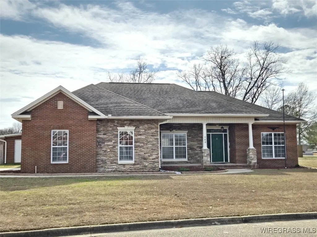 100 Greyfox Trail Enterprise AL 36330