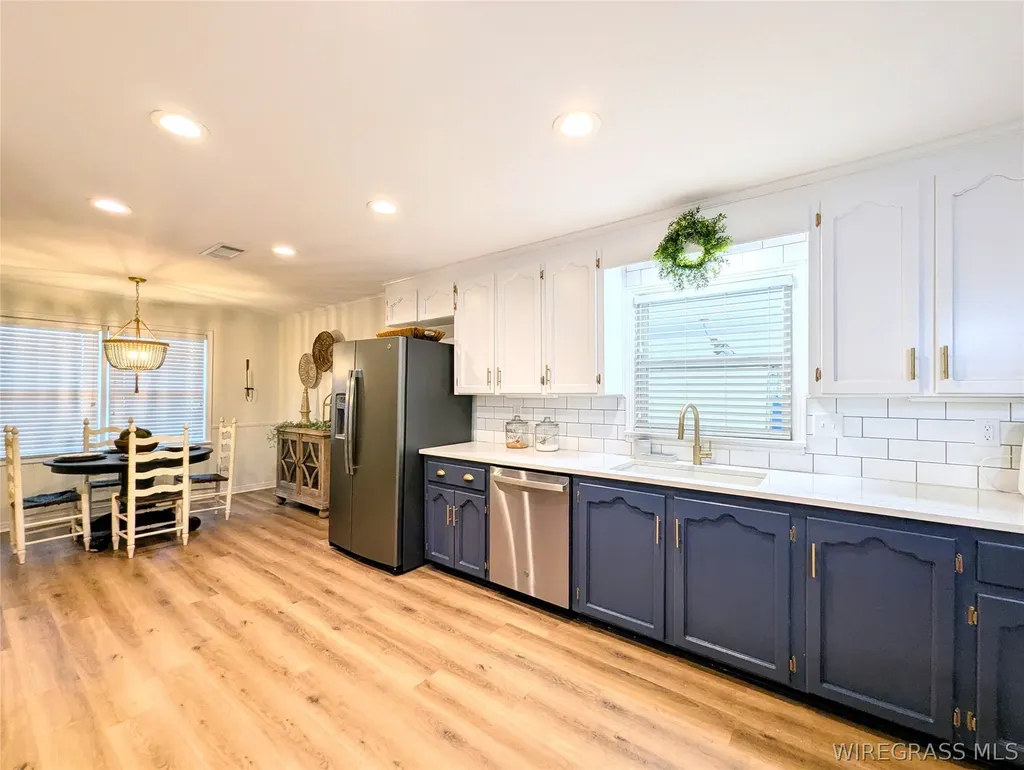 241 N Morris Street Slocomb AL 36375