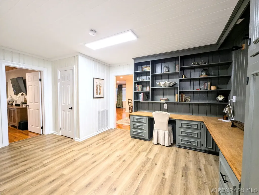 241 N Morris Street Slocomb AL 36375