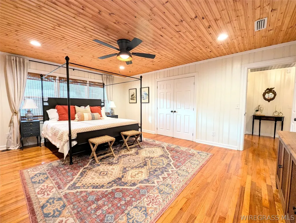 241 N Morris Street Slocomb AL 36375