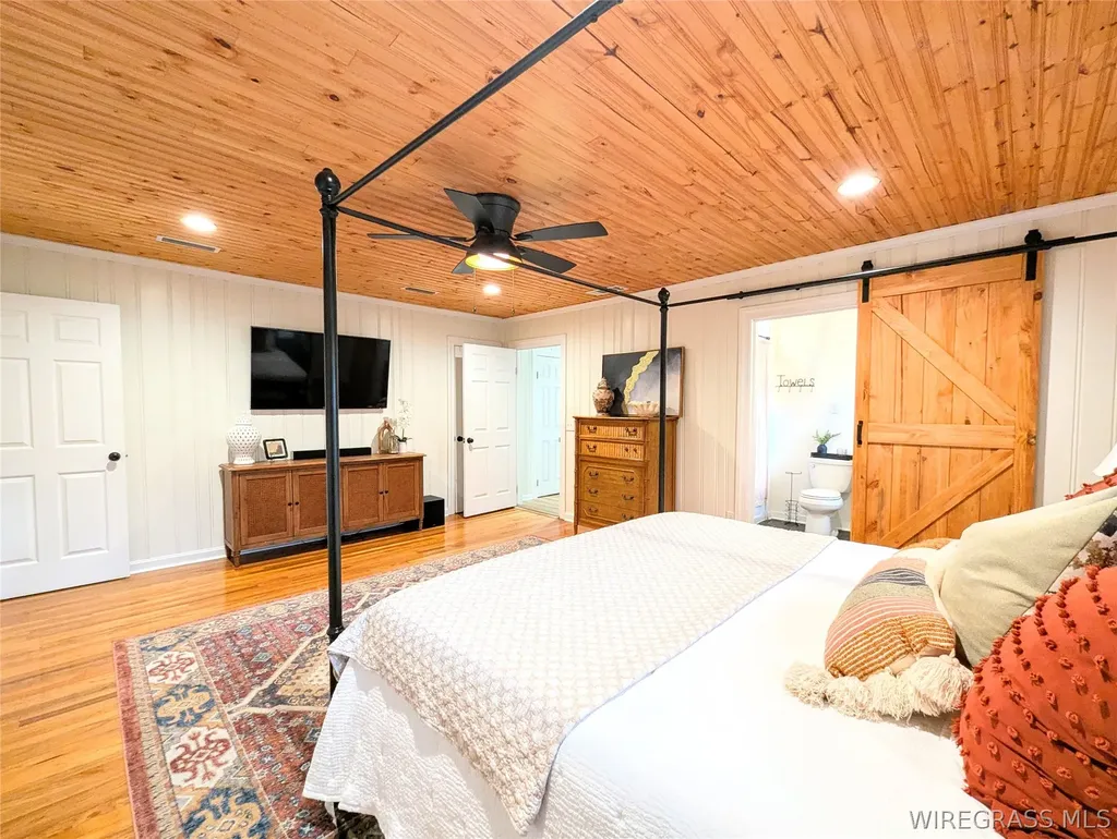 241 N Morris Street Slocomb AL 36375