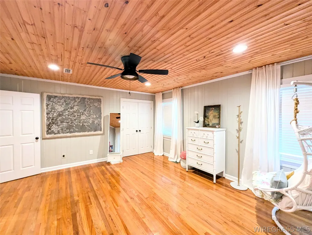 241 N Morris Street Slocomb AL 36375