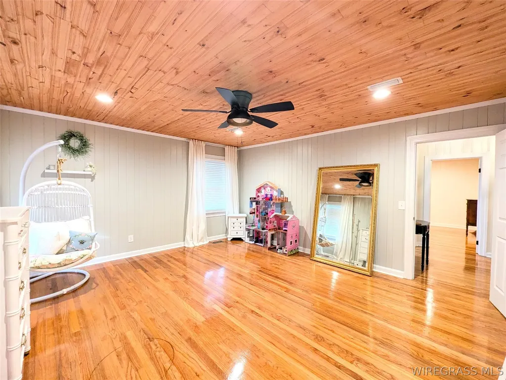 241 N Morris Street Slocomb AL 36375