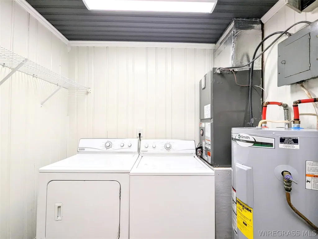241 N Morris Street Slocomb AL 36375