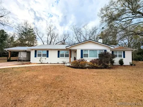 241 N Morris Street Slocomb AL 36375