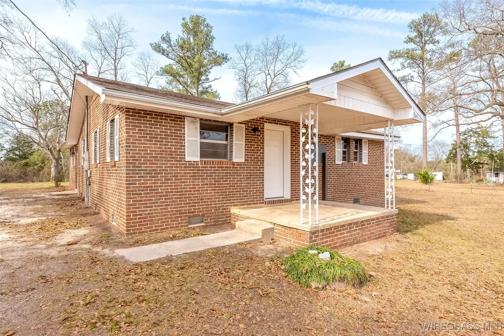 35273 Hesters Store Road Red Level AL 36474