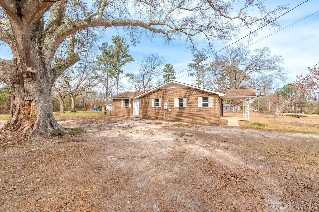 35273 Hesters Store Road Red Level AL 36474