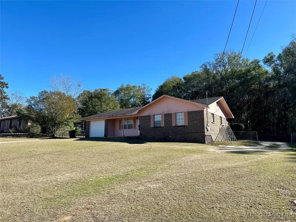 161 Sanford Place Ozark AL 36360