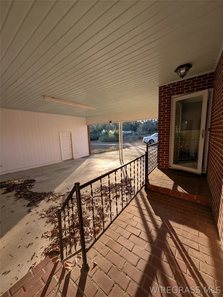 714 S Main Street Headland AL 36345