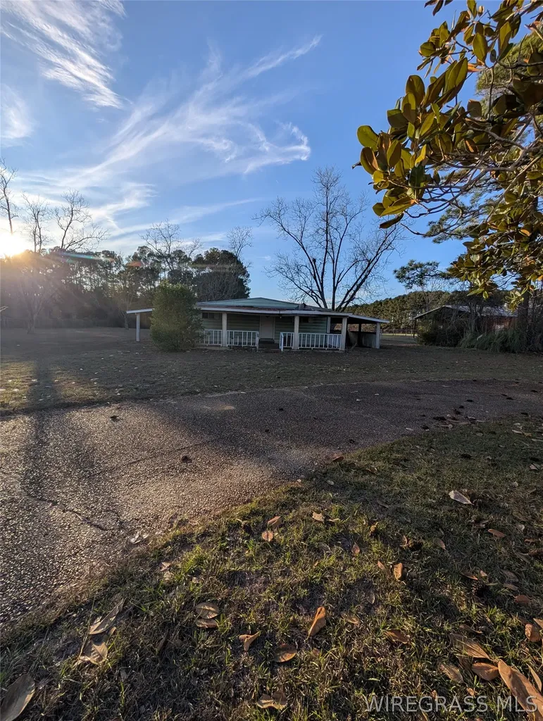 714 S Main Street Headland AL 36345