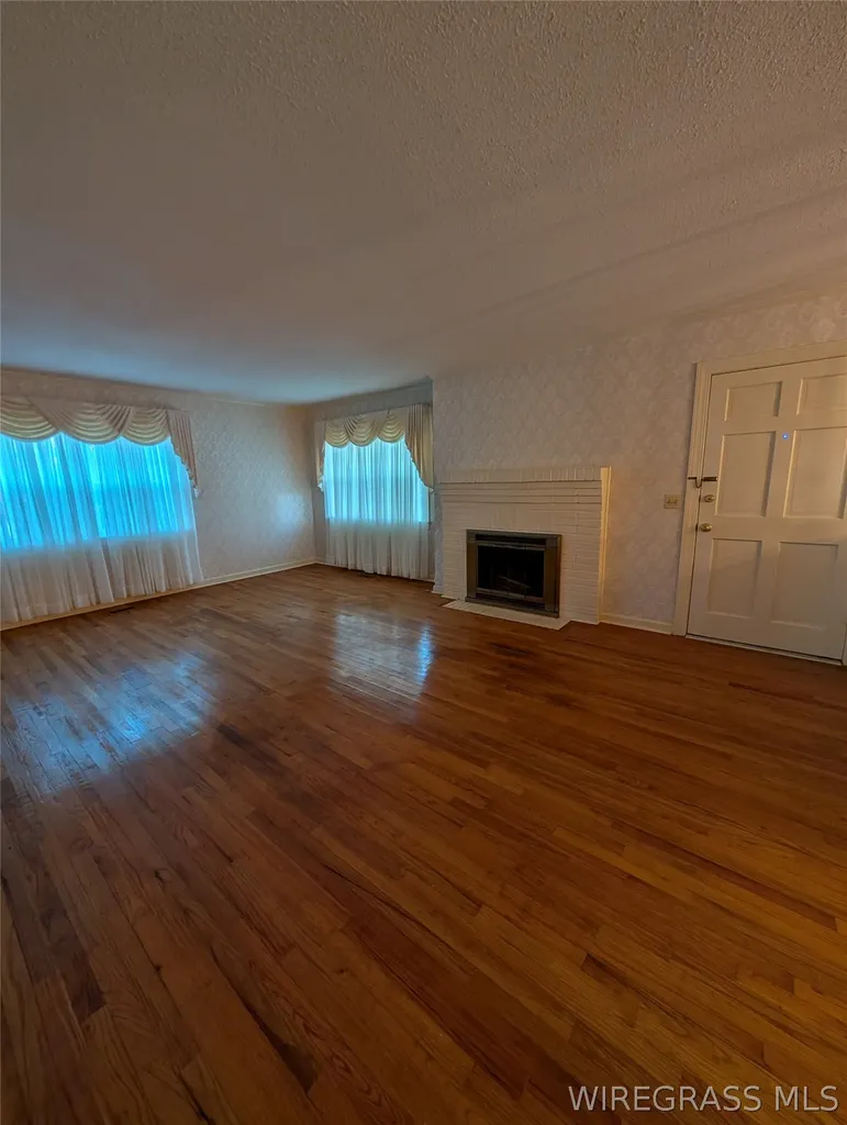 714 S Main Street Headland AL 36345