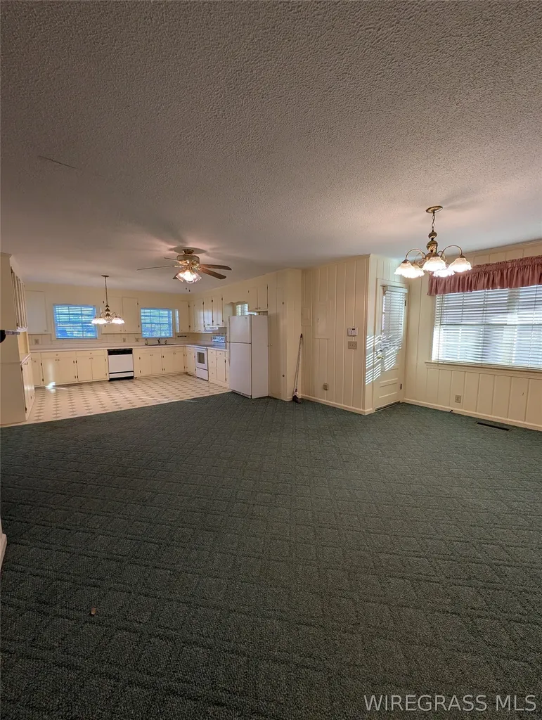 714 S Main Street Headland AL 36345