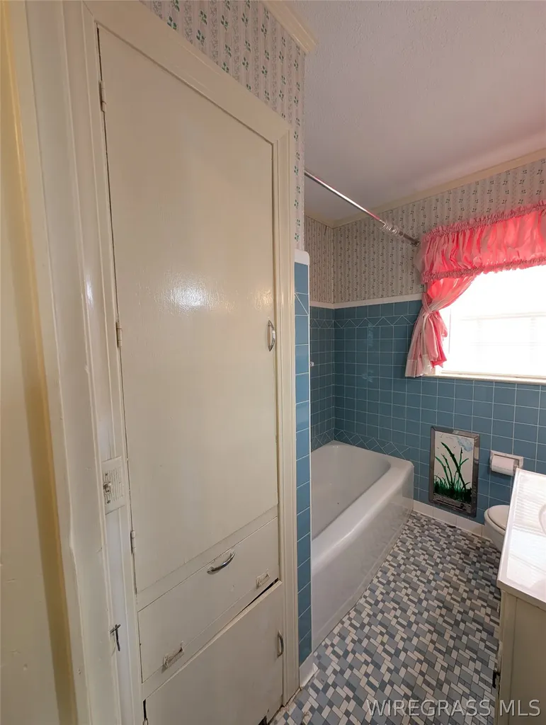 714 S Main Street Headland AL 36345