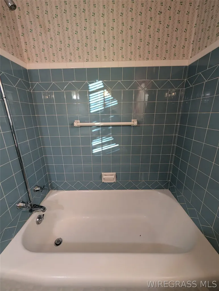 714 S Main Street Headland AL 36345