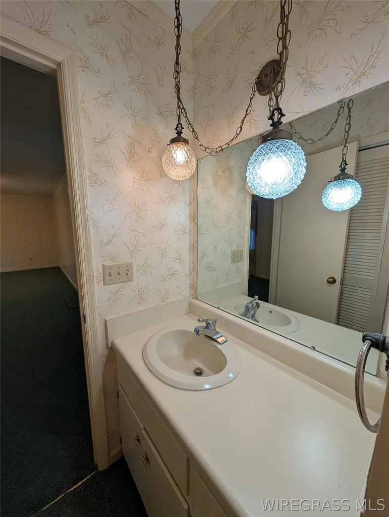 714 S Main Street Headland AL 36345