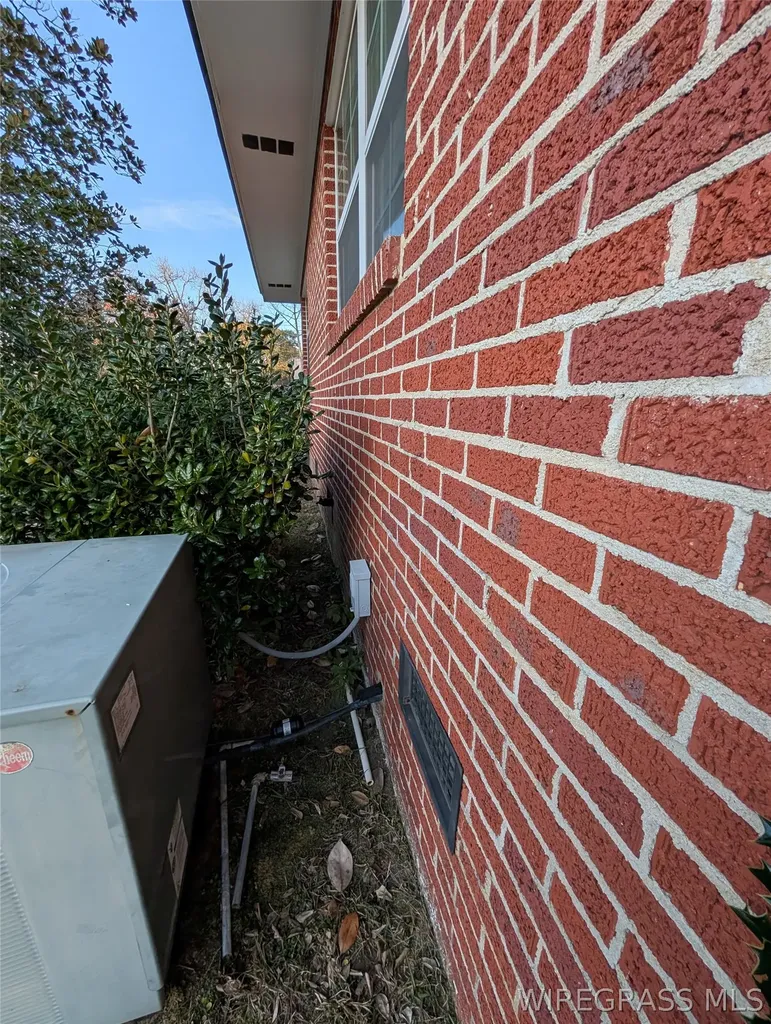 714 S Main Street Headland AL 36345