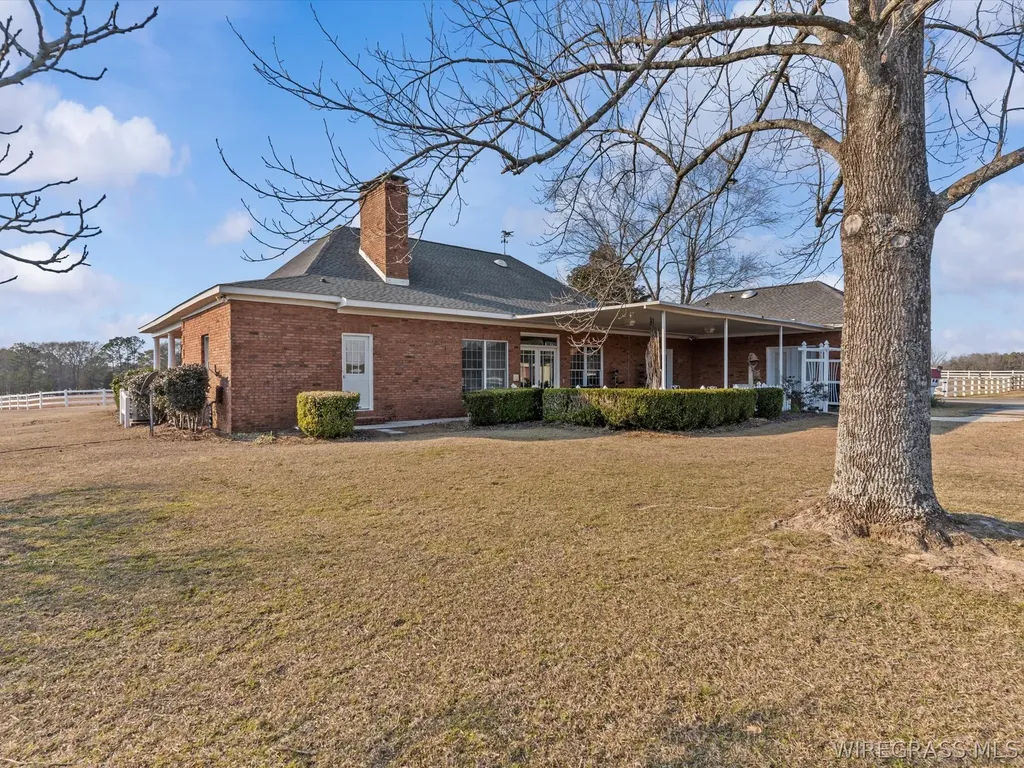 1420 County Road 41 Hartford AL 36344