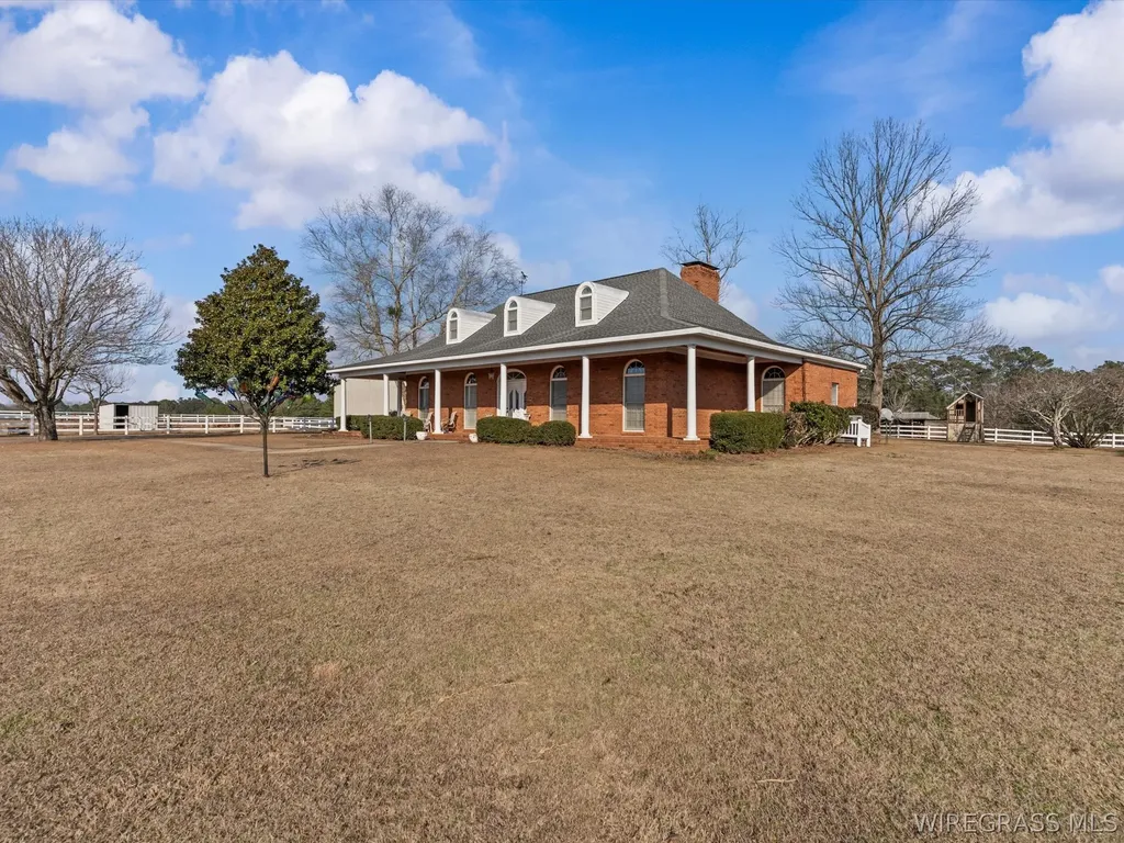 1420 County Road 41 Hartford AL 36344