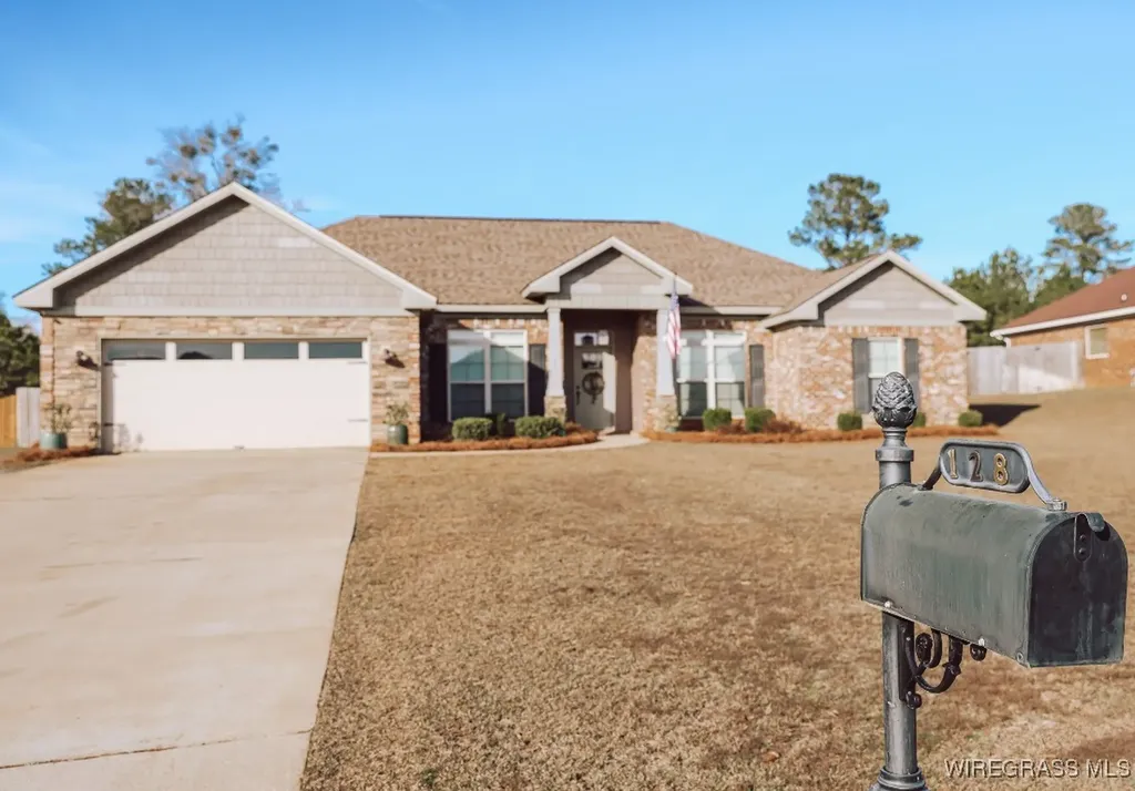 128 Brookestone Drive Enterprise AL 36330