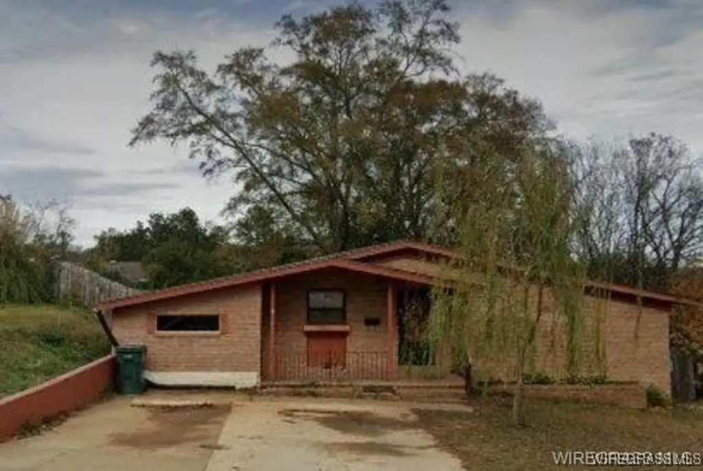 528 Cherry Street Eufaula AL 36027