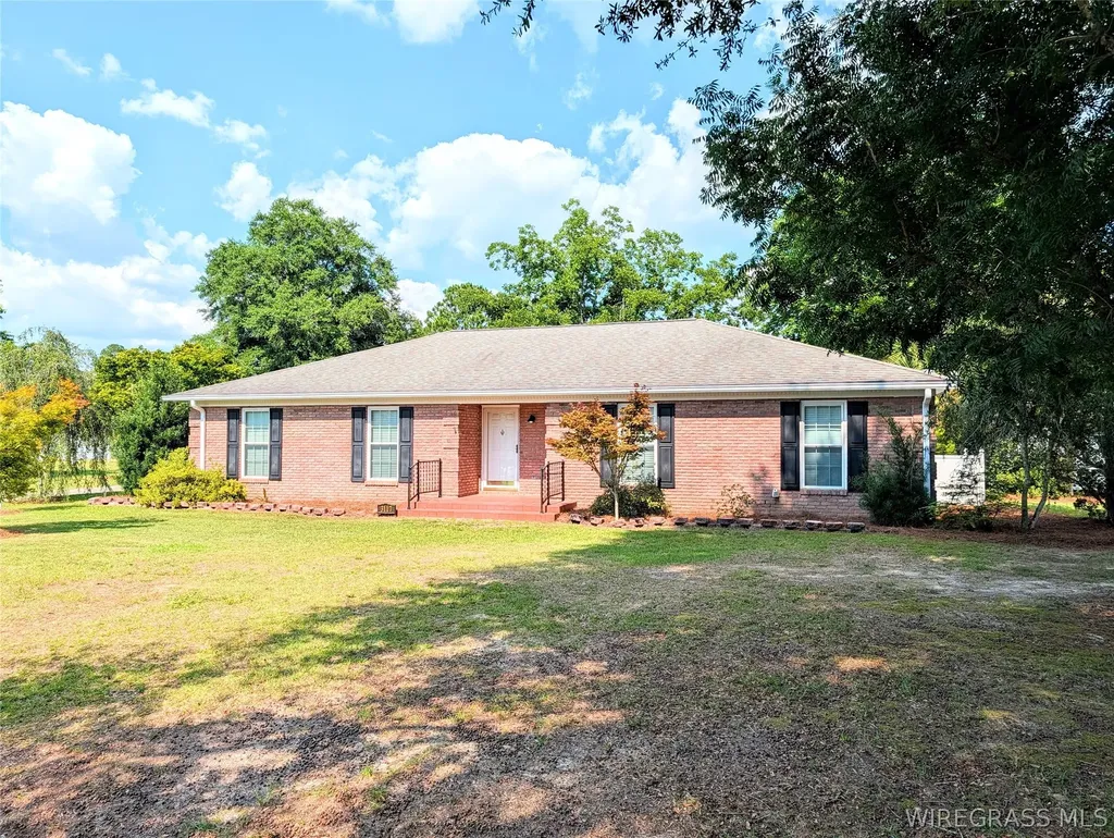 3117 Holland Road Newton AL 36352