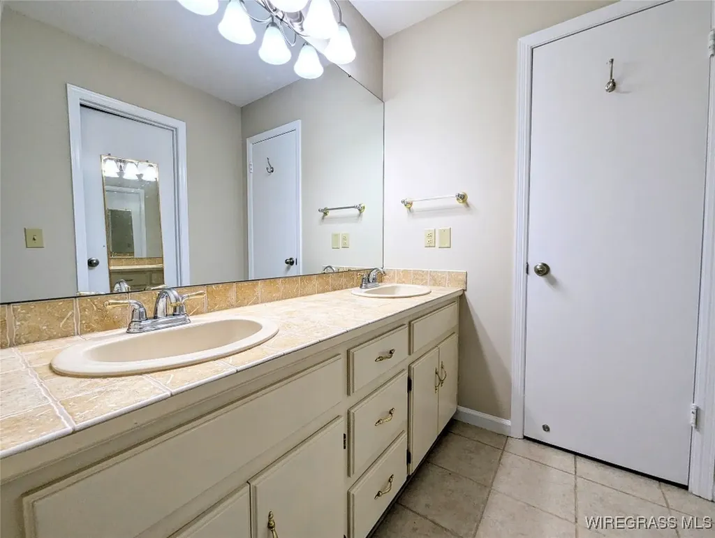 3117 Holland Road Newton AL 36352