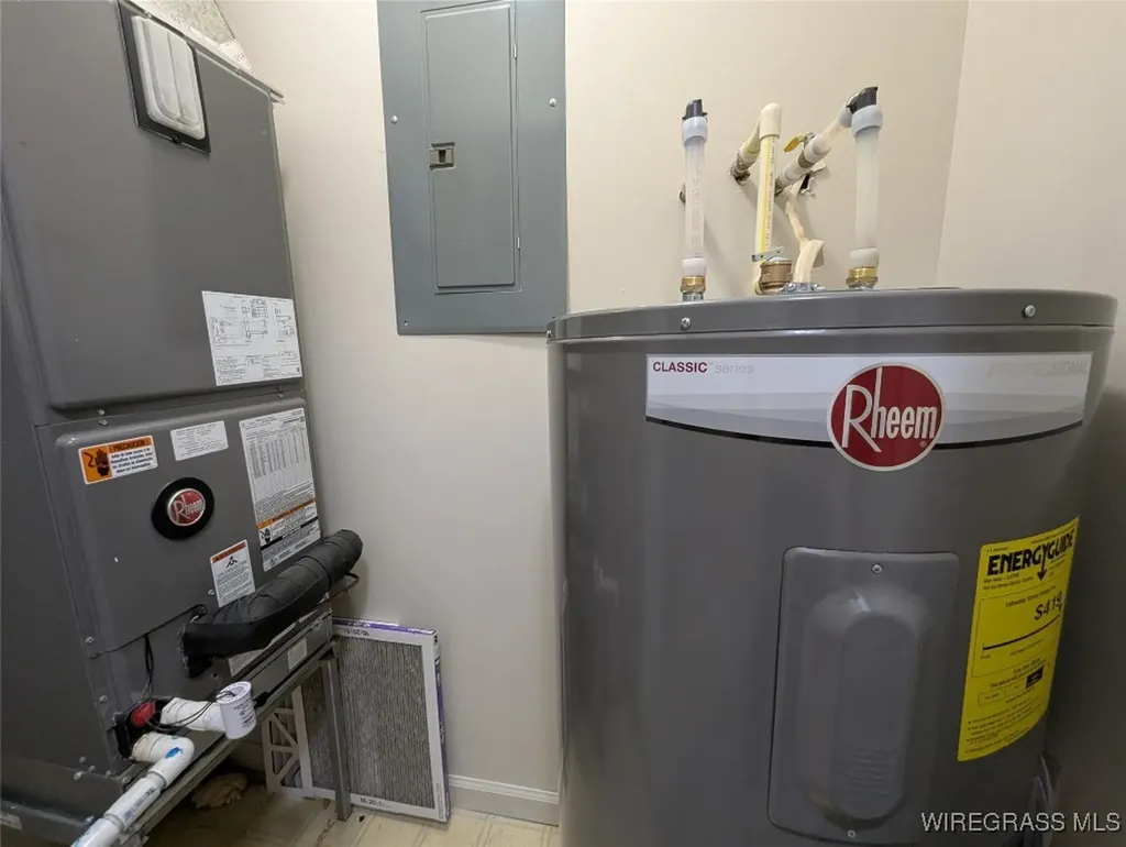 3117 Holland Road Newton AL 36352