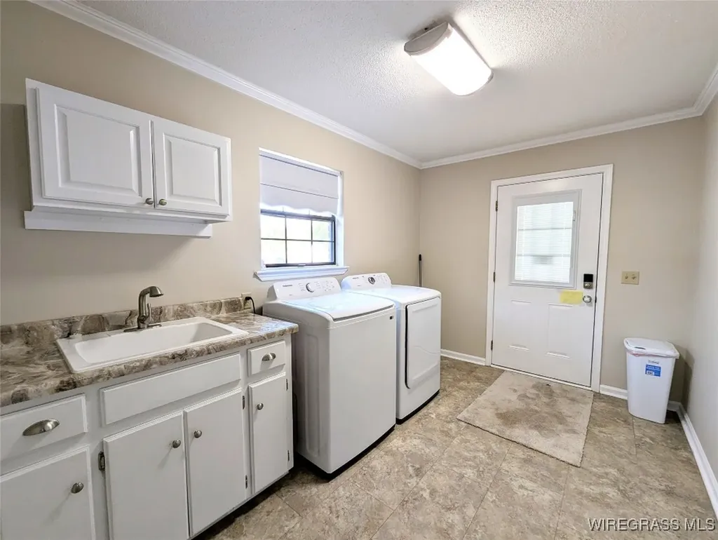 3117 Holland Road Newton AL 36352