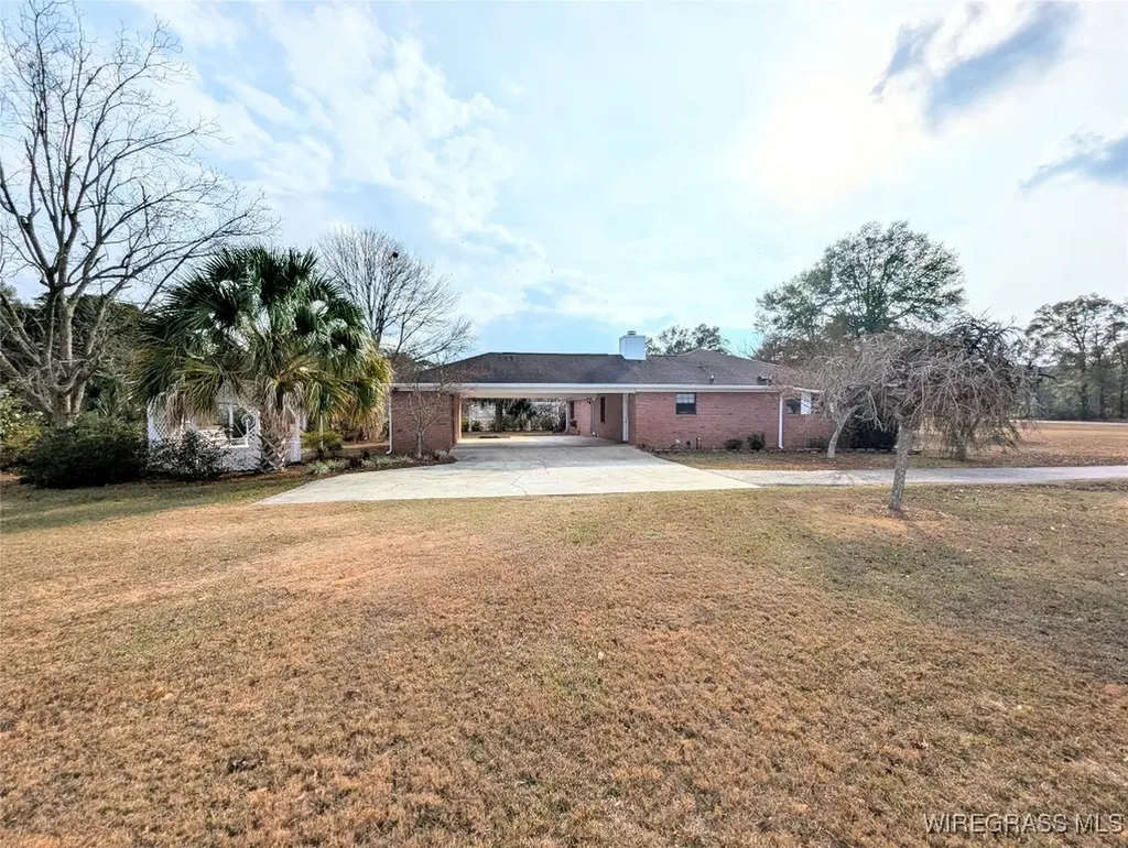 3117 Holland Road Newton AL 36352