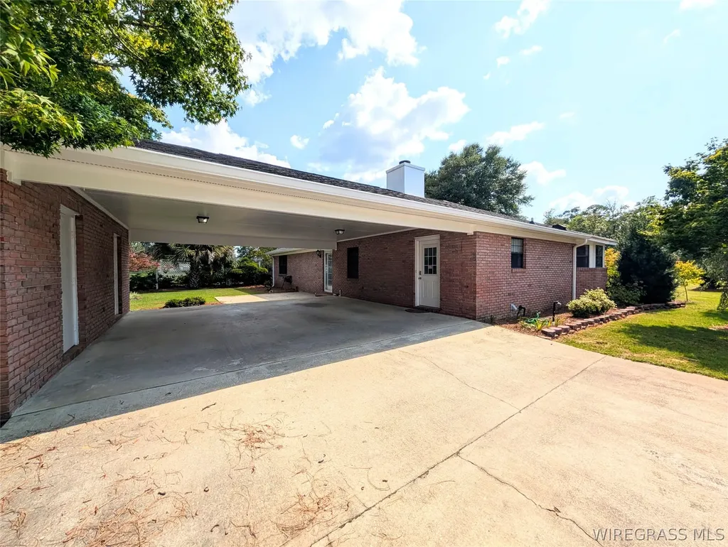 3117 Holland Road Newton AL 36352
