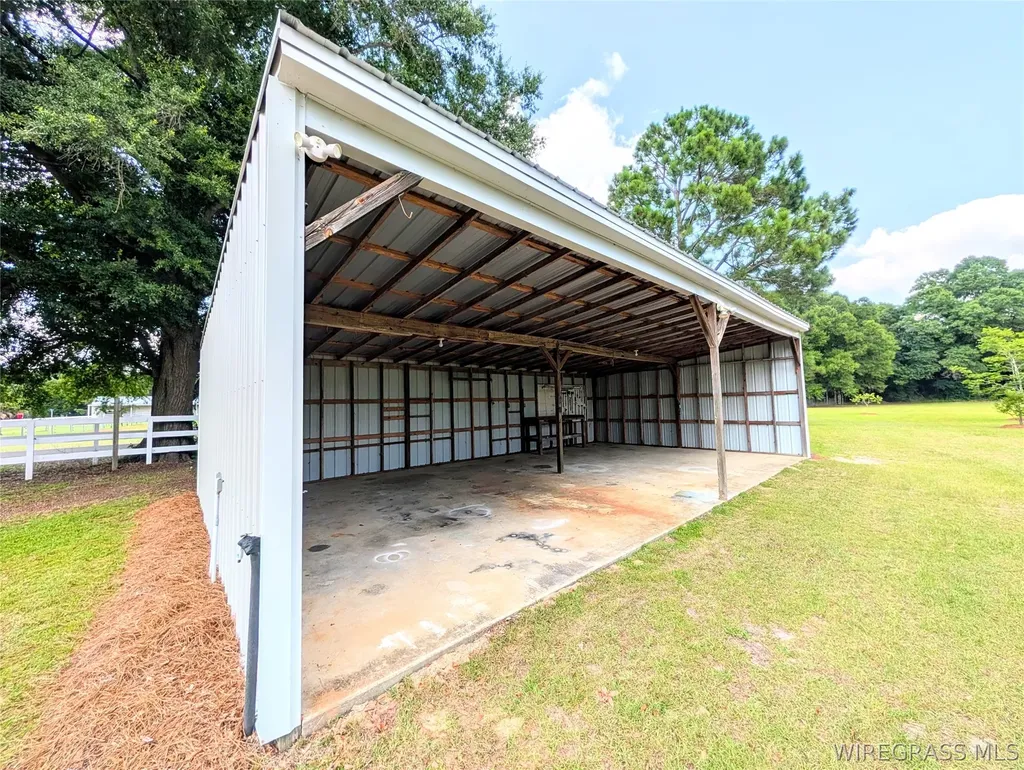 3117 Holland Road Newton AL 36352