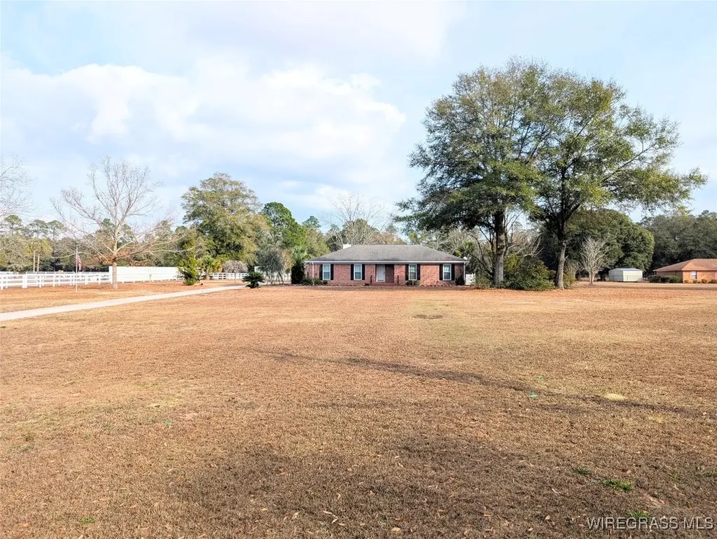 3117 Holland Road Newton AL 36352