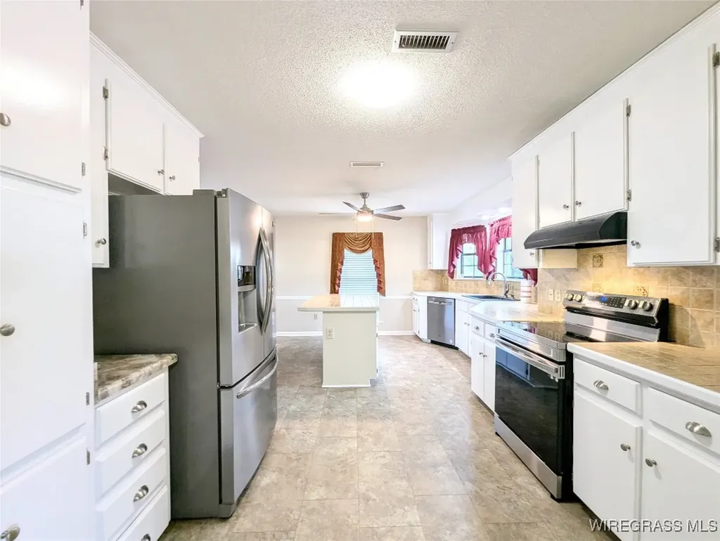 3117 Holland Road Newton AL 36352