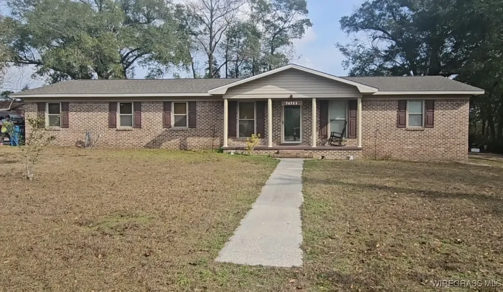 211 Young Street Brewton AL 36426