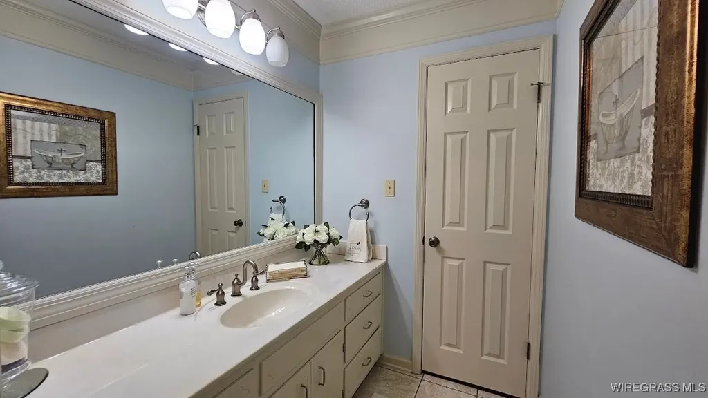 1538 E Roy Parker Road Ozark AL 36360