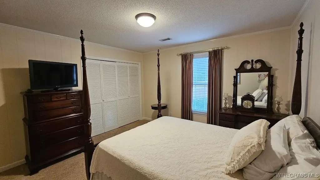 1538 E Roy Parker Road Ozark AL 36360