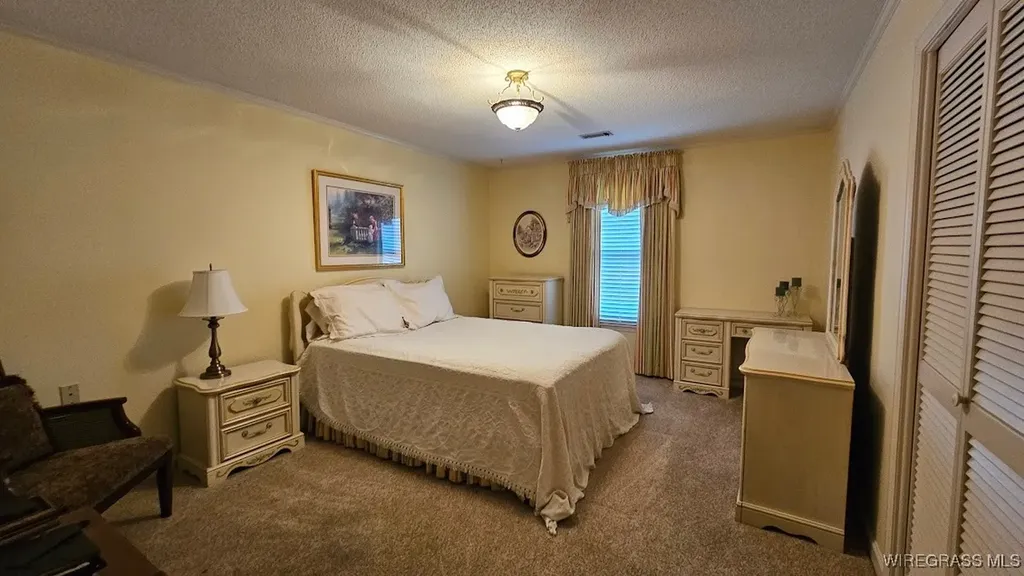 1538 E Roy Parker Road Ozark AL 36360