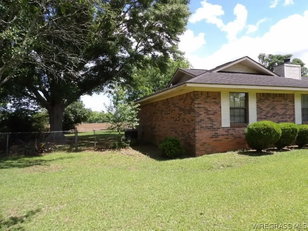 43 Harrison Drive Daleville AL 36322