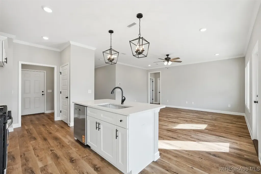 313 Thornbird Loop Enterprise AL 36330