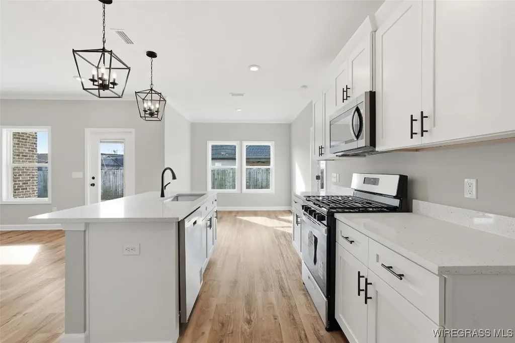 313 Thornbird Loop Enterprise AL 36330