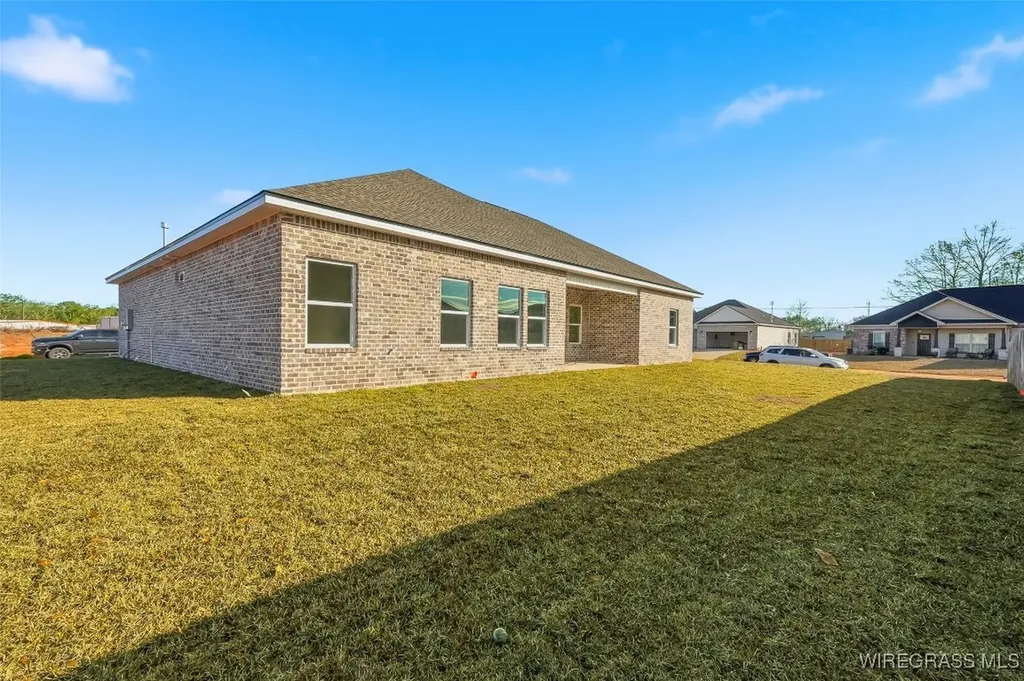 313 Thornbird Loop Enterprise AL 36330