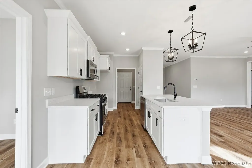 313 Thornbird Loop Enterprise AL 36330