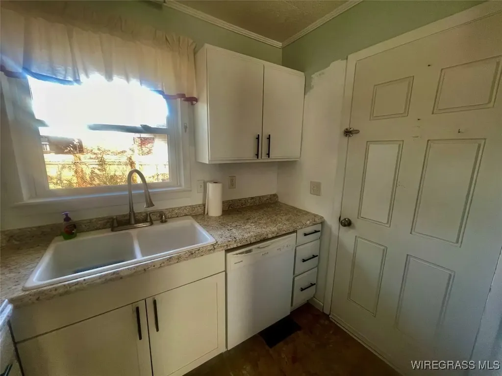 654 Claxton Avenue N Elba AL 36323