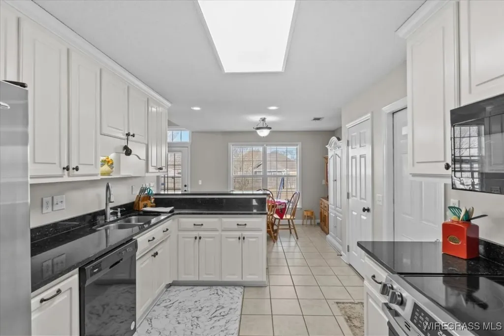 158 Hannah Road Daleville AL 36322