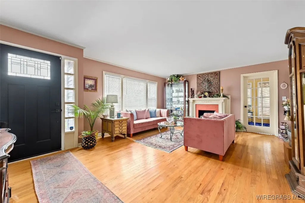 107 Forrest Street Headland AL 36345