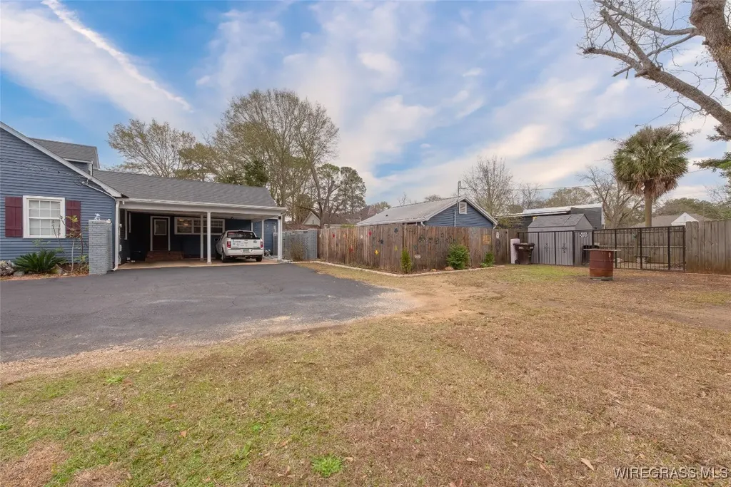107 Forrest Street Headland AL 36345