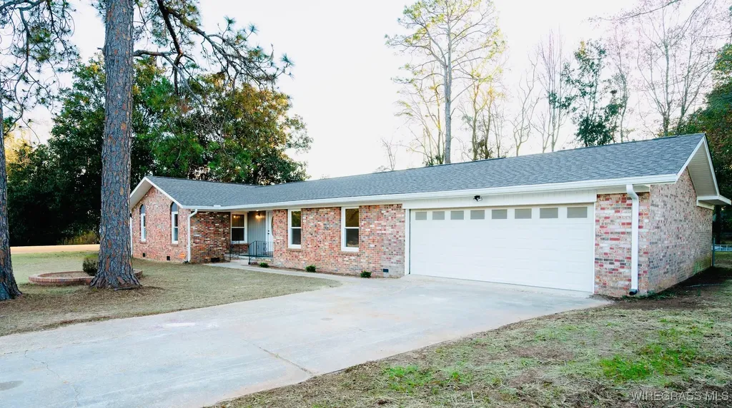 101 Briarhill Road Enterprise AL 36330